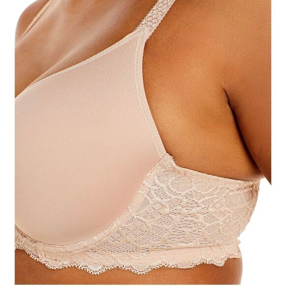 Simone Perele
Caresse 3D Plunge Lace Underwire Bra - Picture 2 of 8